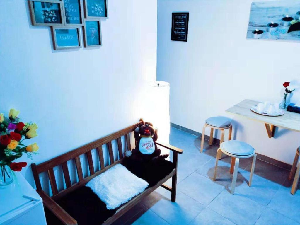 Cozy Rooms With Share The Bathroom And Kitchen บรัสเซลส์ ภายนอก รูปภาพ