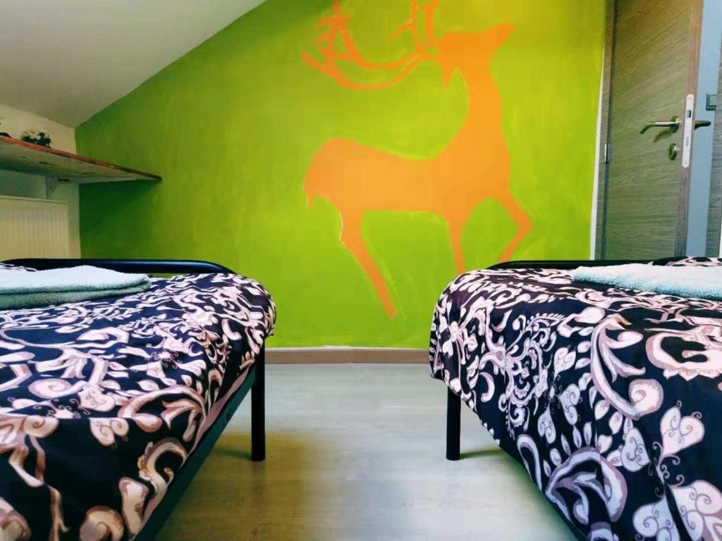 Cozy Rooms With Share The Bathroom And Kitchen บรัสเซลส์ ภายนอก รูปภาพ